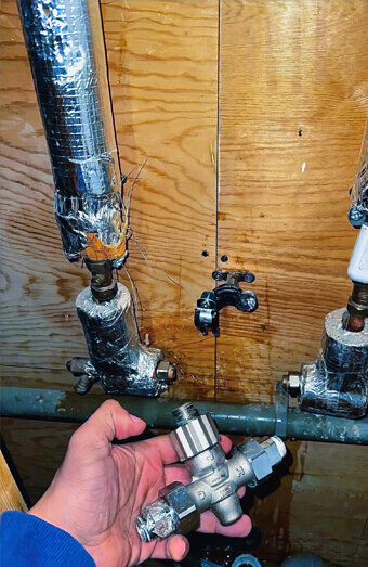 https://plumberhighgate.com.au/uploads/2025/06/emergency-plumbing-358284.jpg